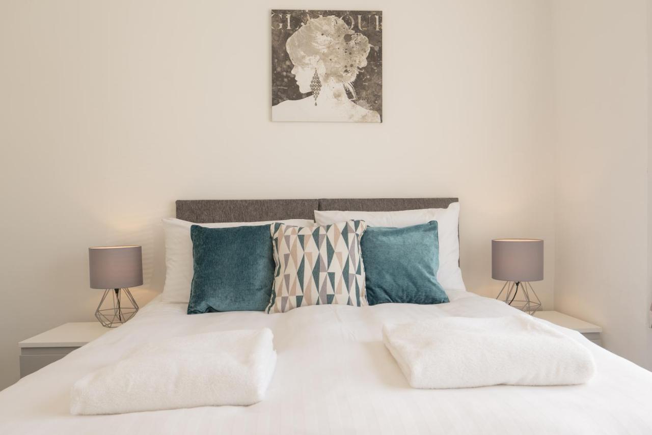 Highfield House - 1 Bed-sleeps 2-tjs20hh Apartment *
