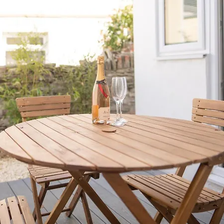 Highfield House - 1 Bed-Sleeps 2-Tjs20Hh Apartment Ilfracombe Exterior photo